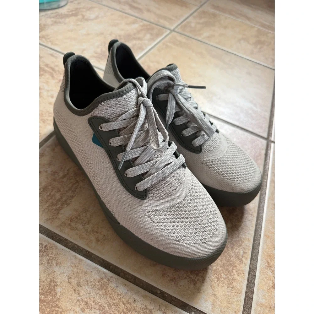 Vessi weekend sneaker